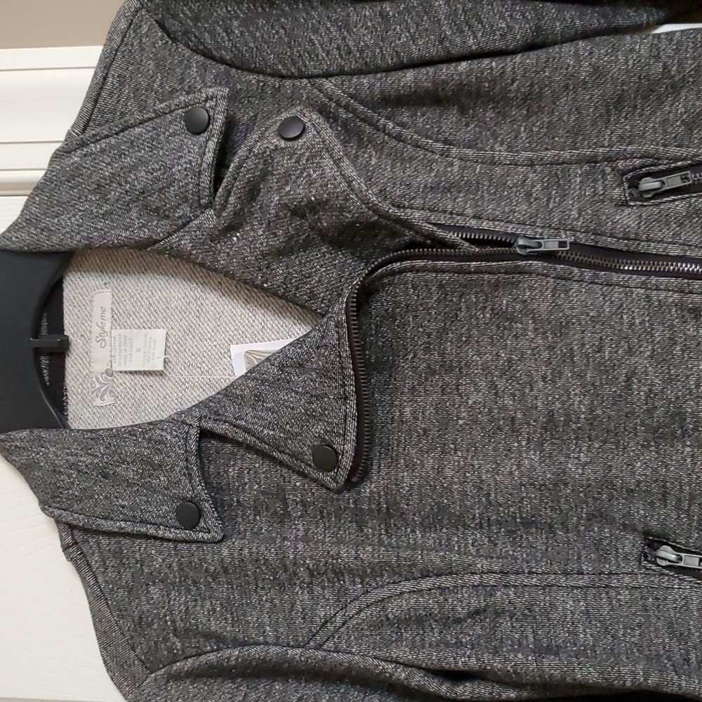 Jacket - Picture 3 of 6